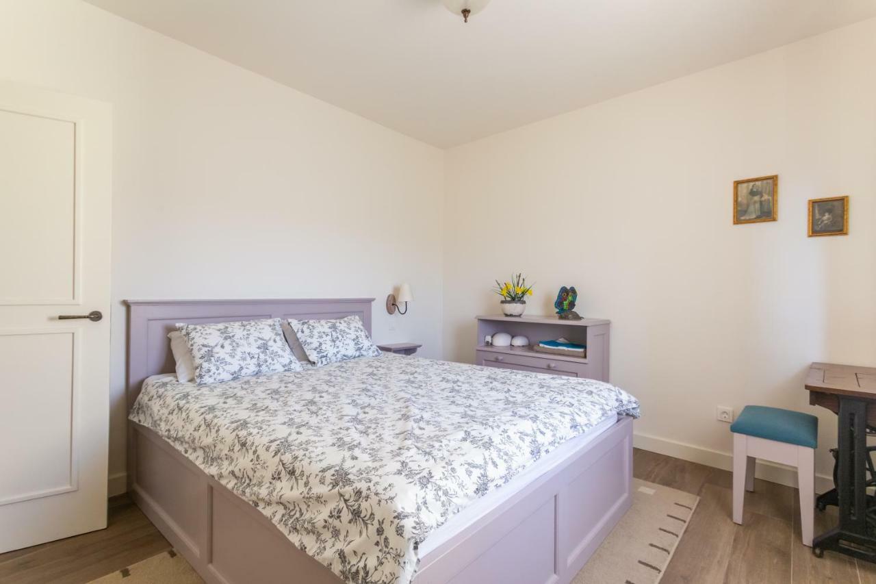 Appartement Adorma Hum Extérieur photo
